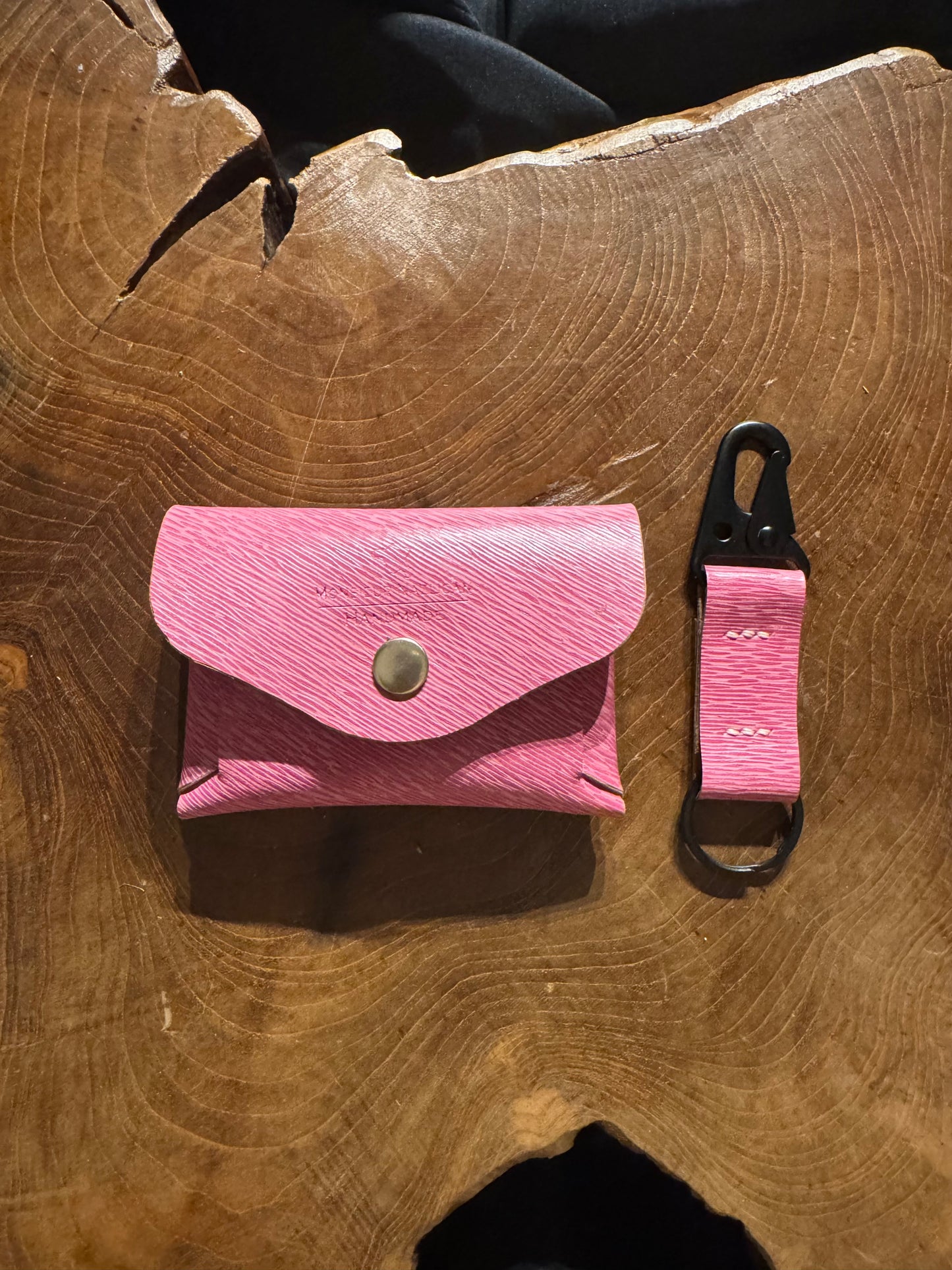 Porte carte avec une porte clé