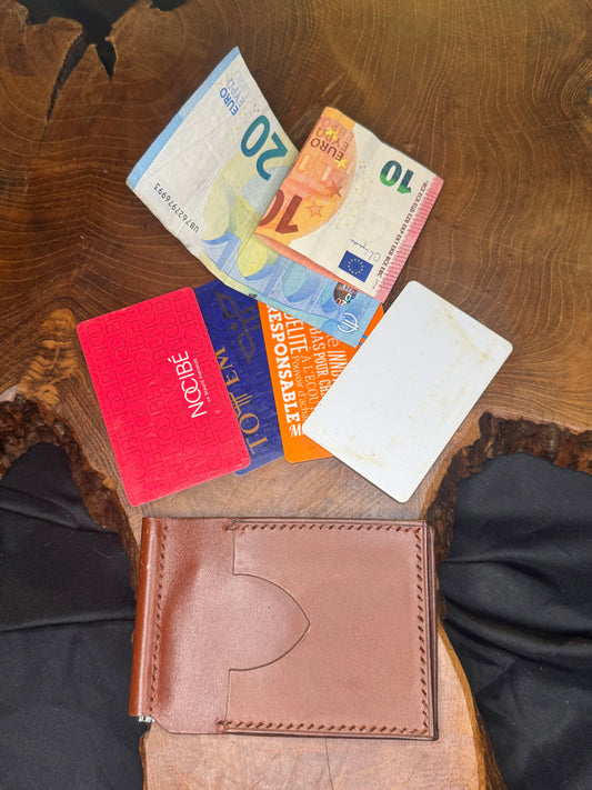 Portefeuille minimaliste marron fait main