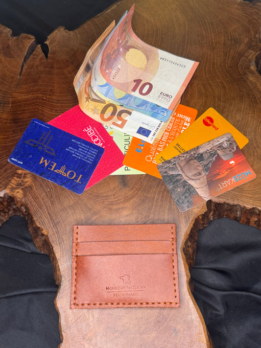 Porte-carte classique ouverte