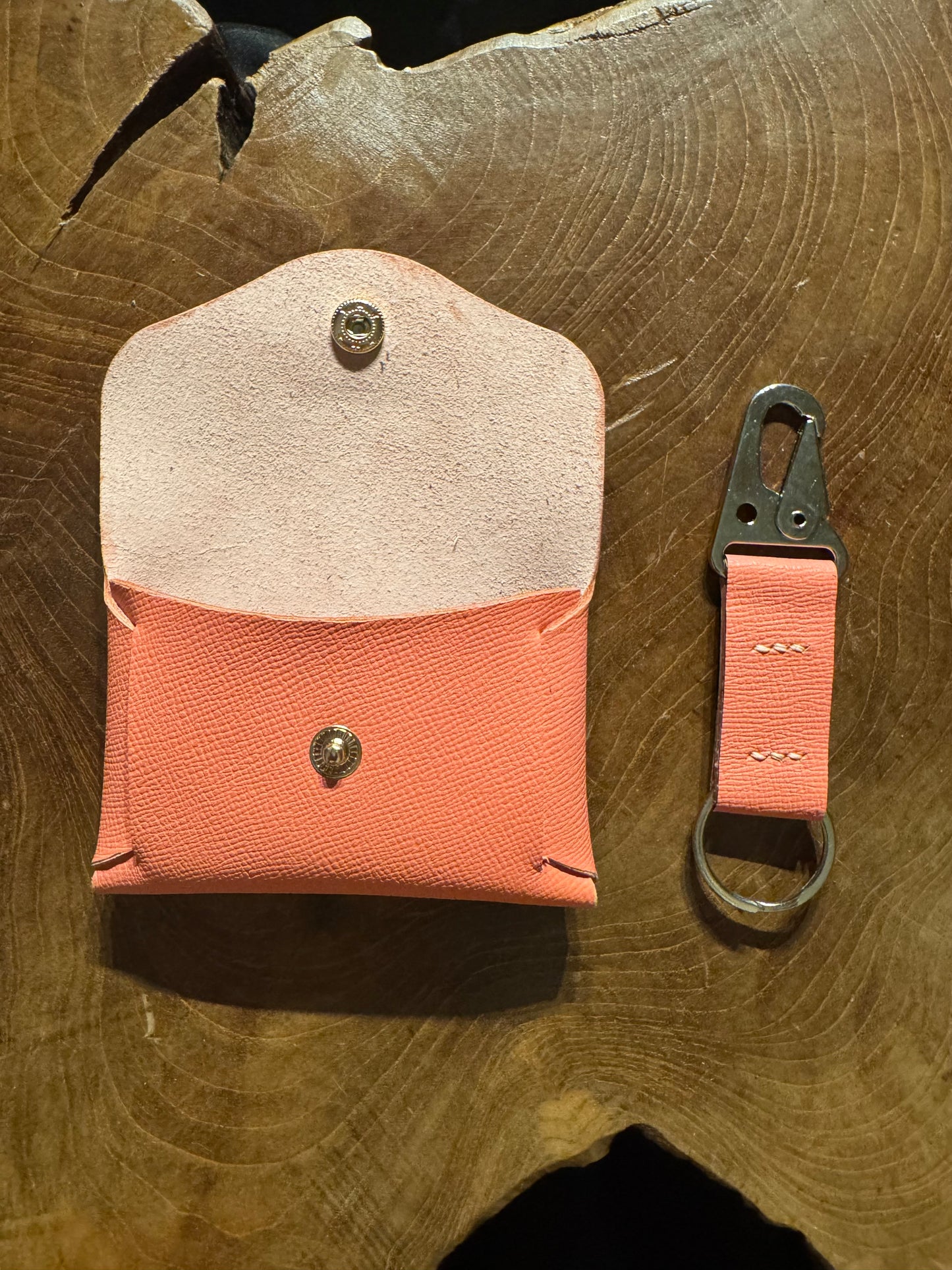 Porte carte avec une porte clé