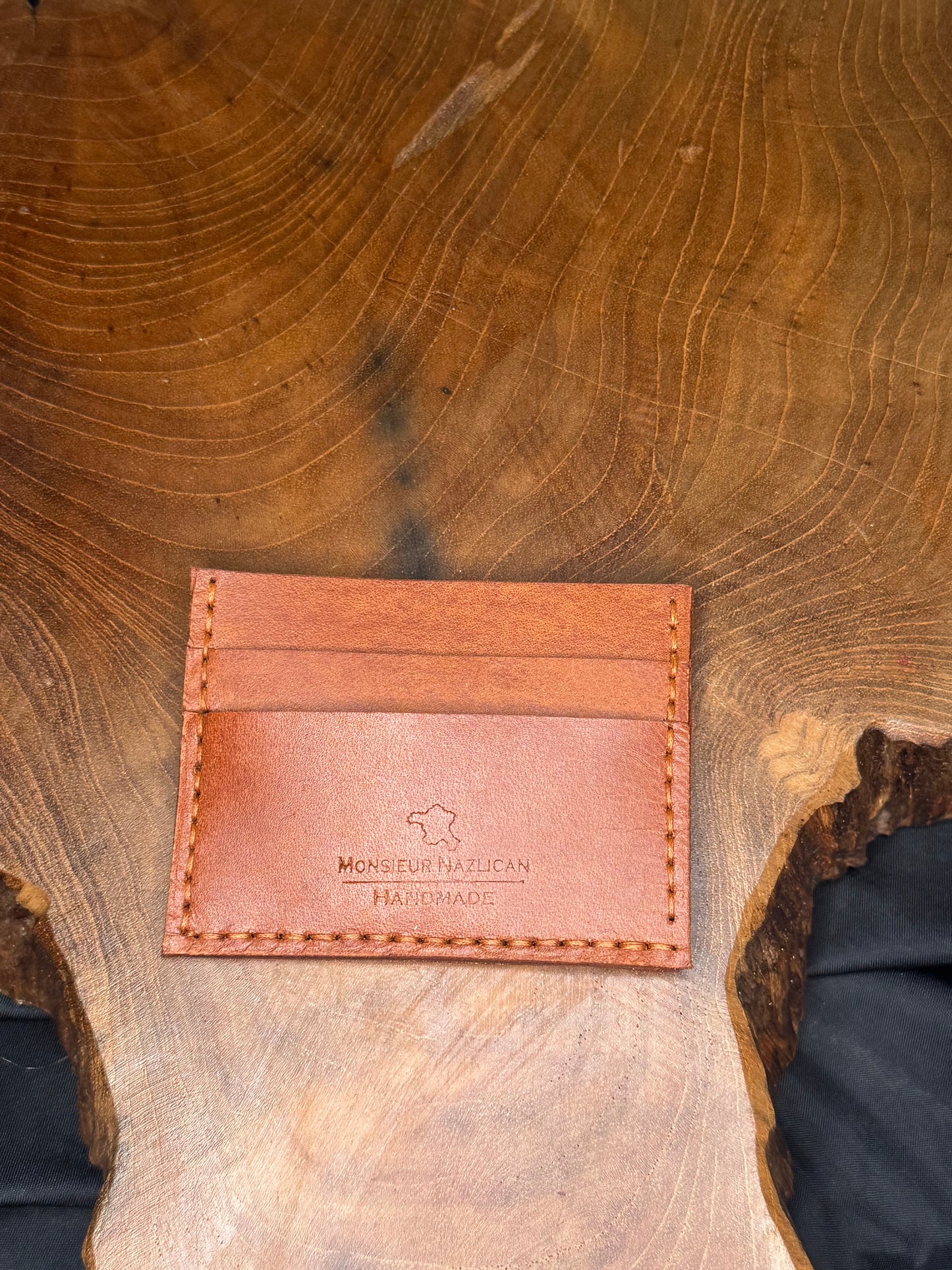 Porte-carte classique ouverte