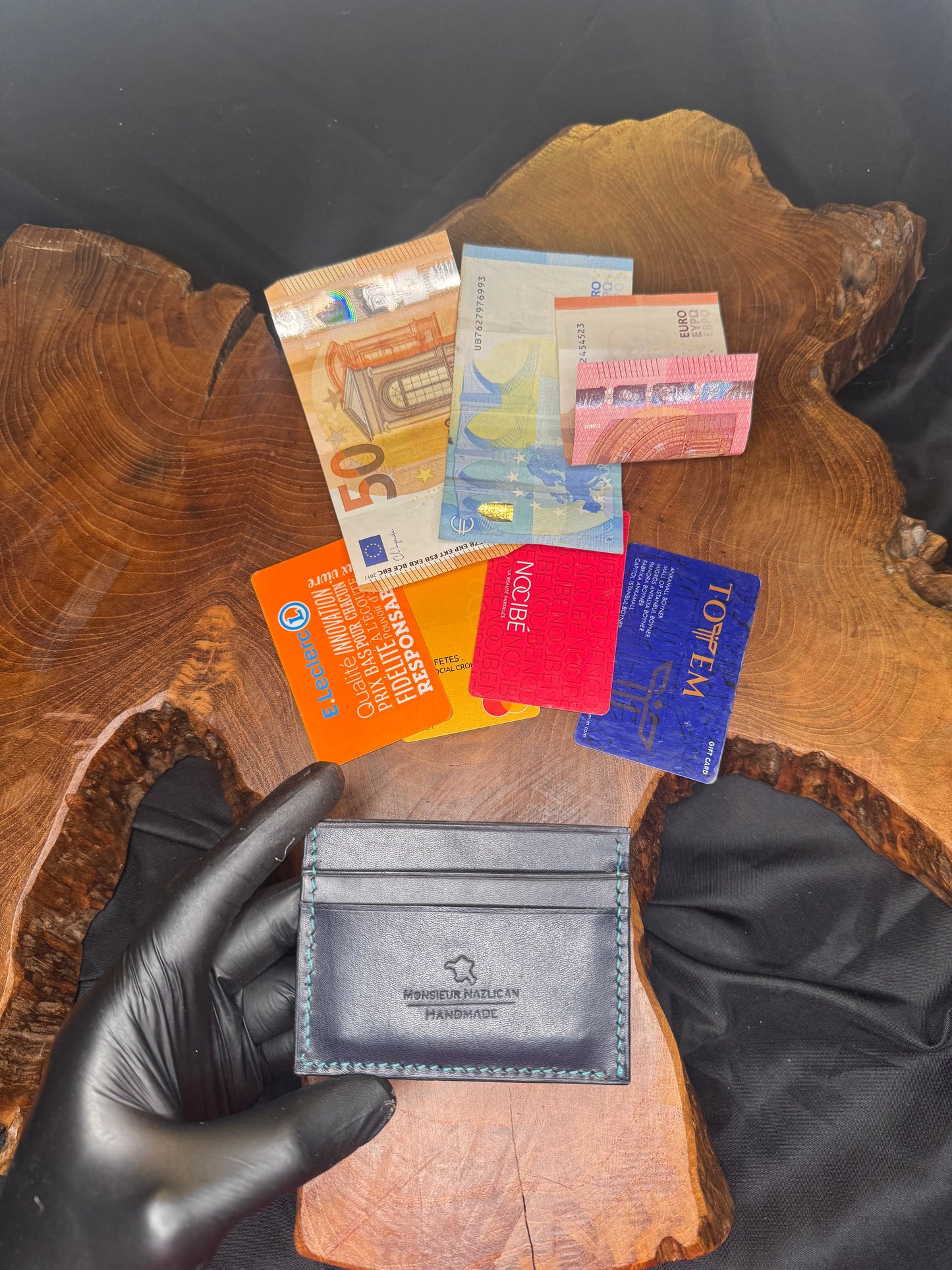 Porte-carte classique ouverte