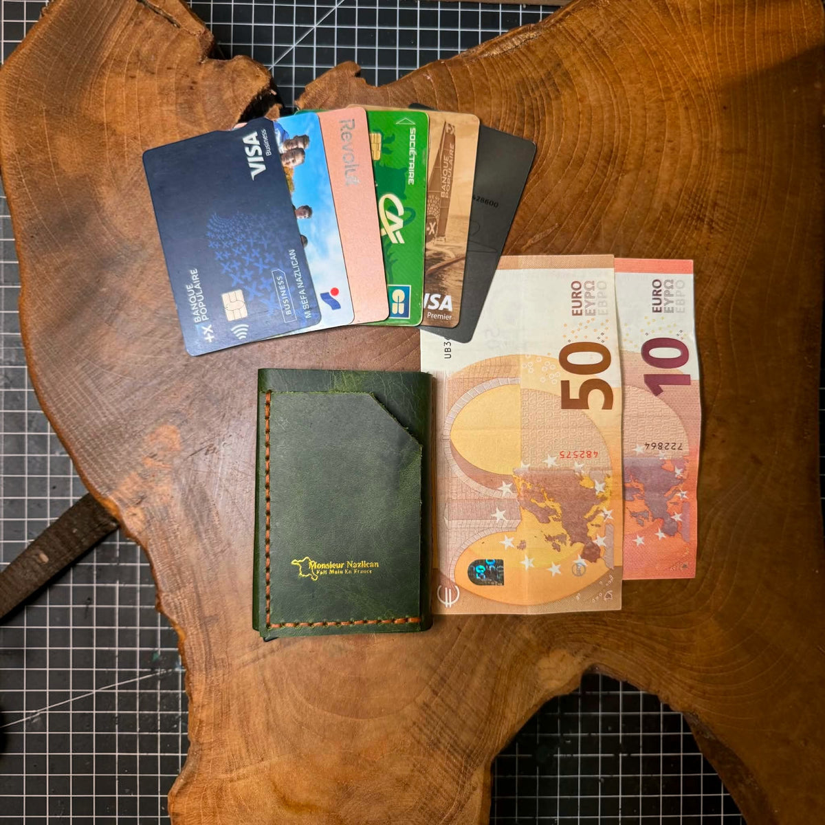 Porte-cartes pop-up en cuir fait main